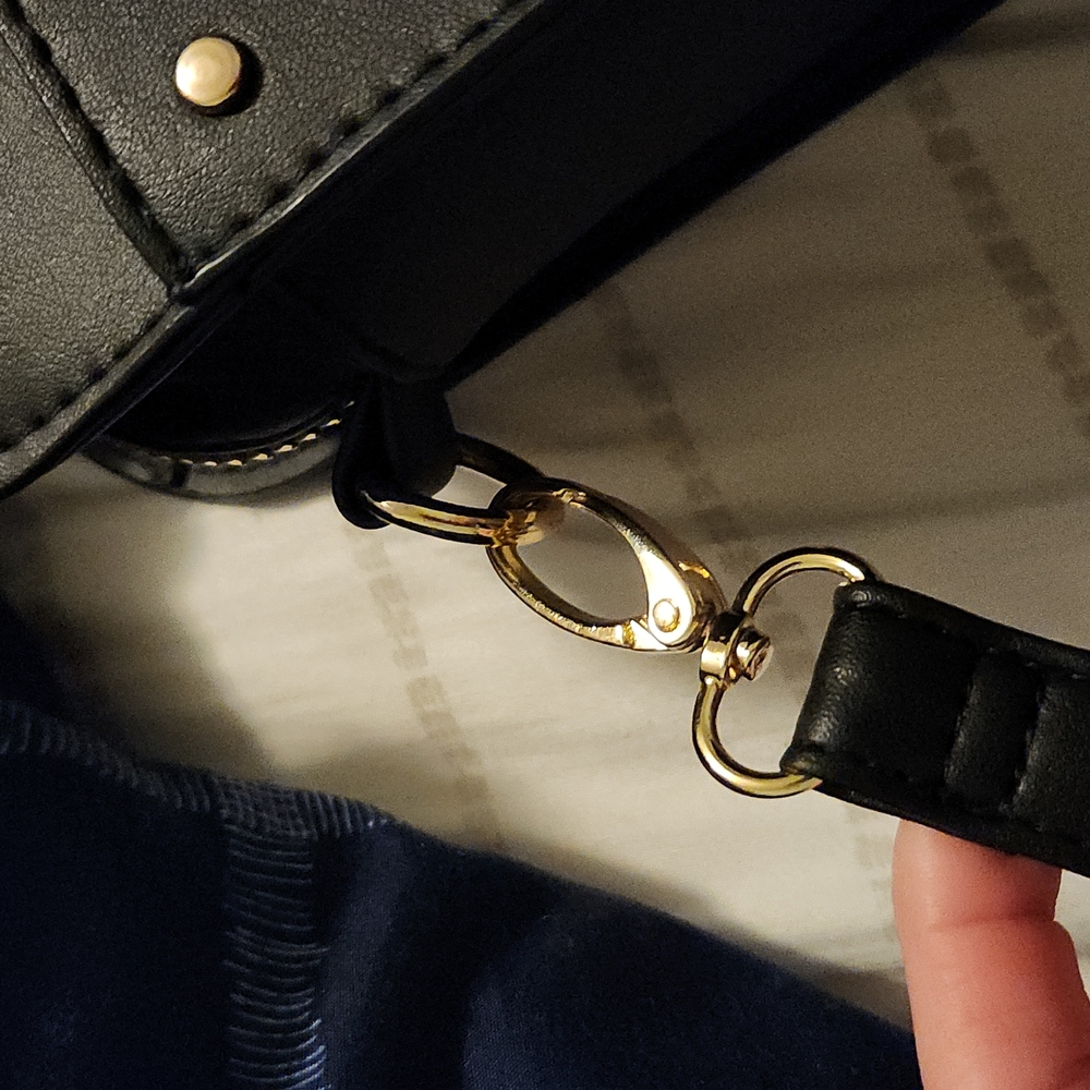Purse - Picture 4 of 7